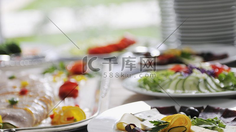 餐饮供应链安装调试，如何选择专业服务？**